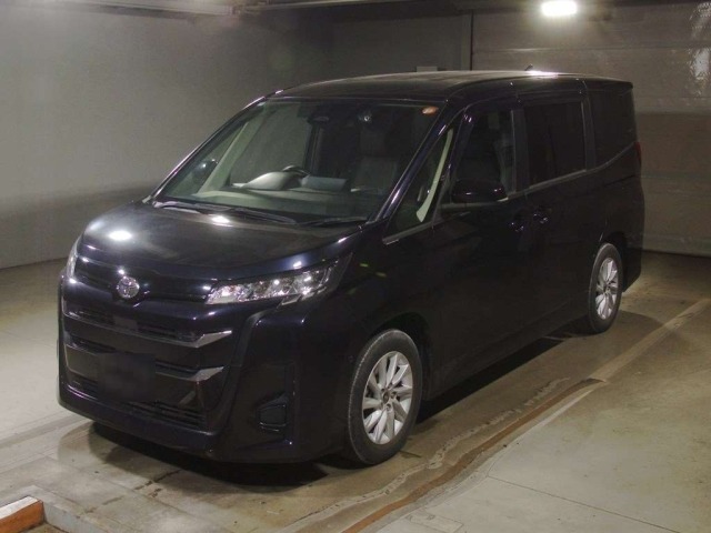 Toyota NOAH 2022 8239085-0
