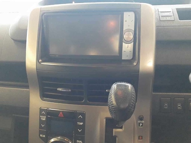 Toyota NOAH 2012 8239096-12