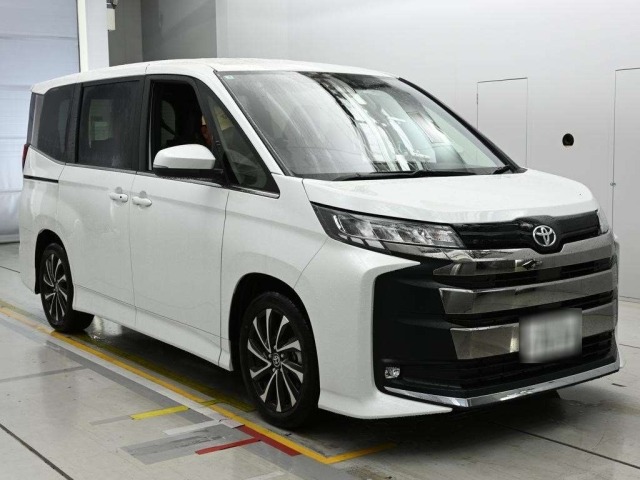 Toyota NOAH 2026 8239098-5