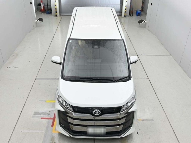Toyota NOAH 2026 8239098-7