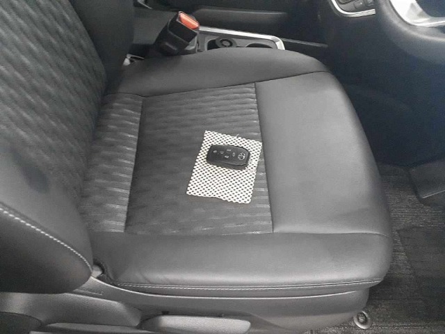 Toyota NOAH 2023 8239099-10