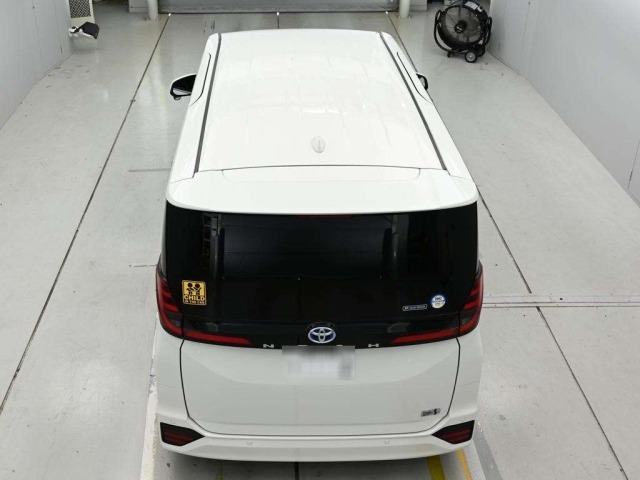 Toyota NOAH 2023 8239099-8