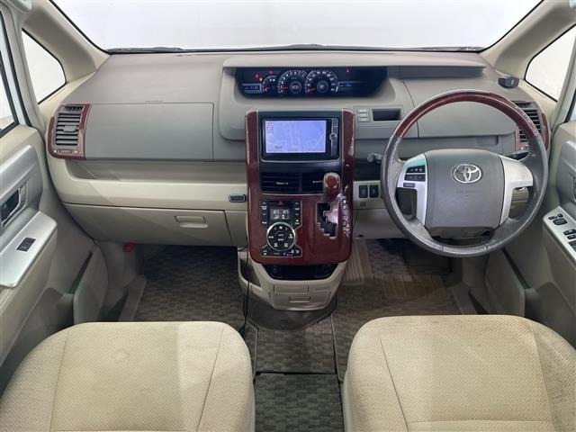 Toyota NOAH 2012 8239296-17