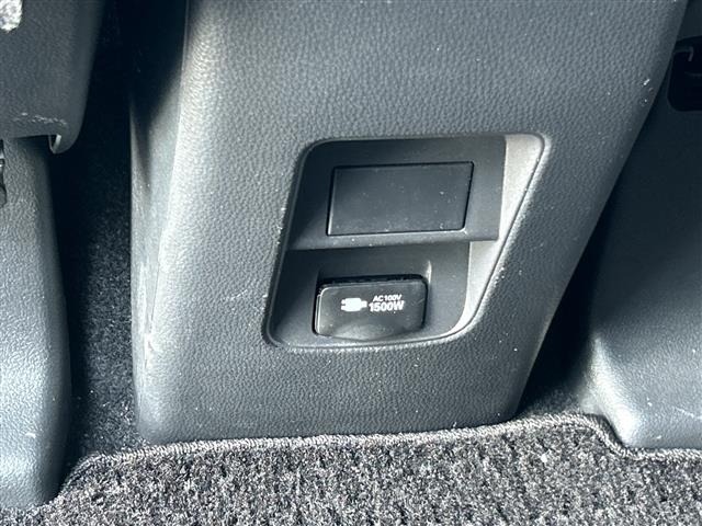 Toyota NOAH 2022 8239330-17
