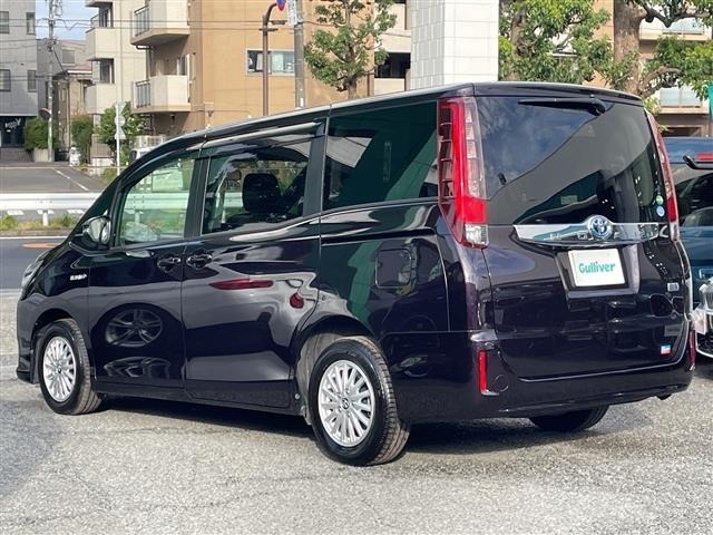 Toyota NOAH 2014 8239351-13