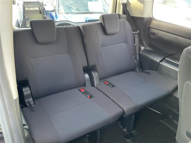 Toyota NOAH 2014 8239351-5
