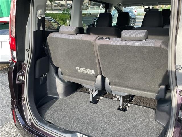 Toyota NOAH 2014 8239351-8
