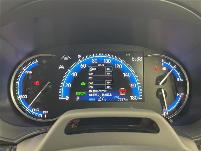 Toyota NOAH 2022 8239357-8