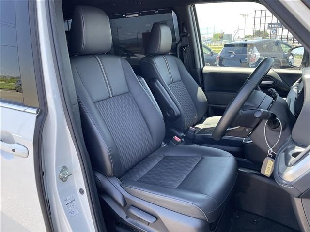 Toyota NOAH 2022 8239375-13