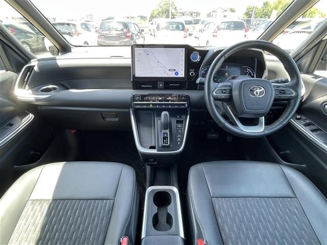 Toyota NOAH 2022 8239375-15