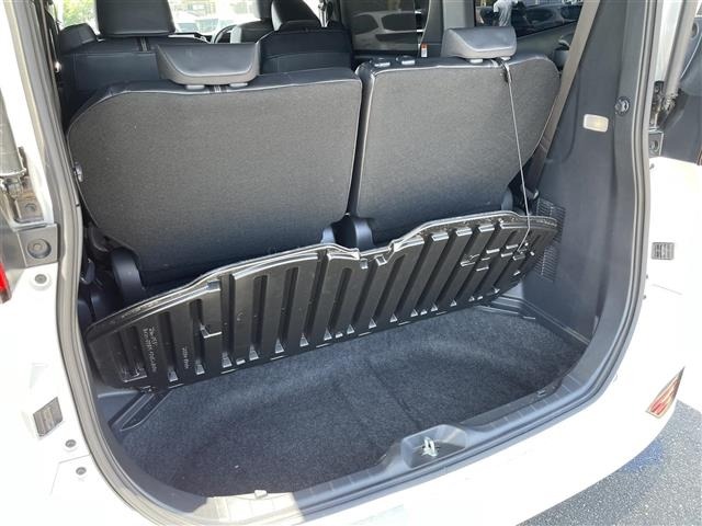 Toyota NOAH 2022 8239375-6