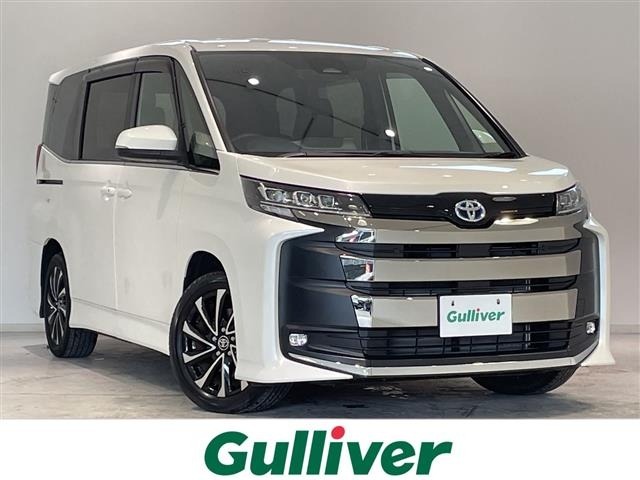 Toyota NOAH 2023 8239377-0