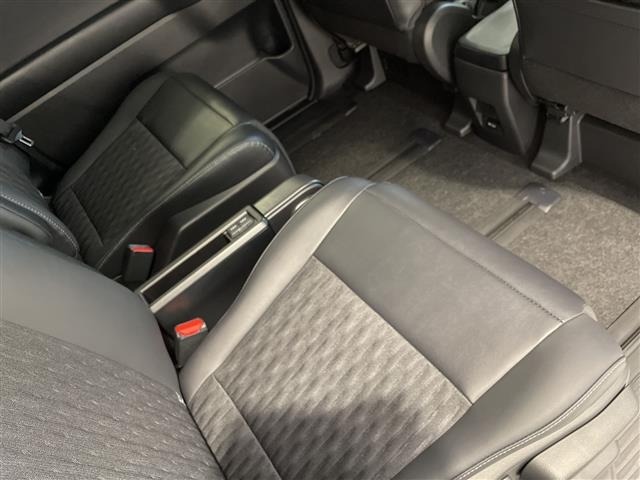 Toyota NOAH 2023 8239377-11