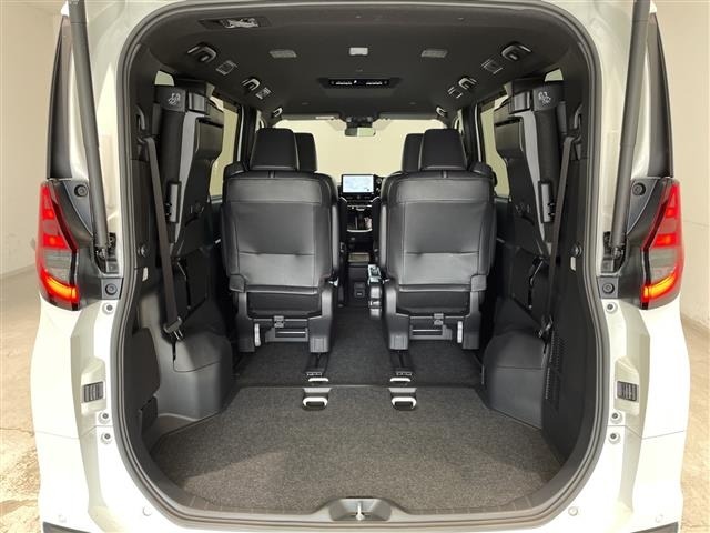 Toyota NOAH 2023 8239377-13