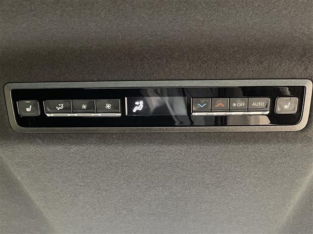 Toyota NOAH 2023 8239377-5