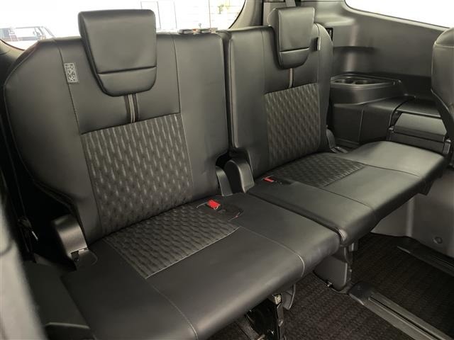 Toyota NOAH 2023 8239404-6