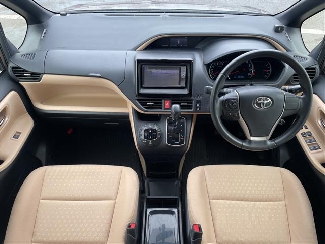 Toyota NOAH 2014 8239408-14