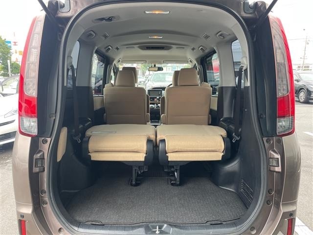 Toyota NOAH 2014 8239408-22
