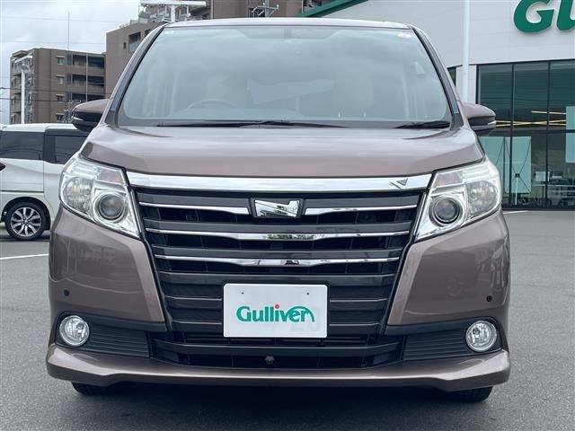 Toyota NOAH 2014 8239408-4