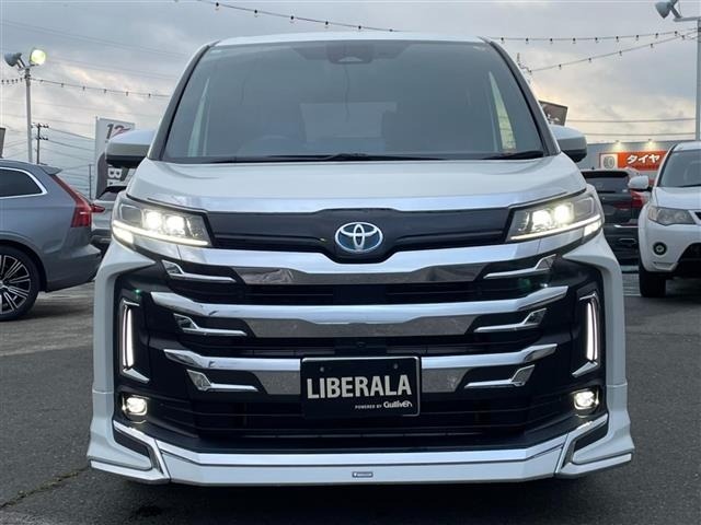 Toyota NOAH 2023 8239410-16