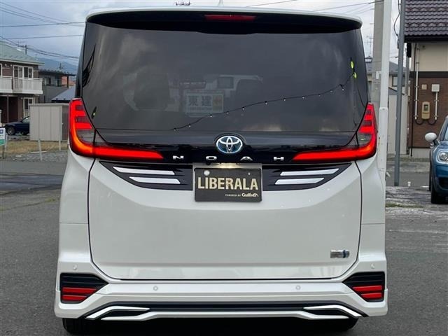 Toyota NOAH 2023 8239410-21