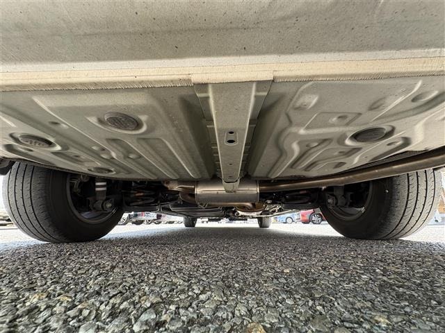 Toyota NOAH 2021 8239415-13