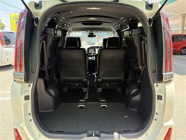 Toyota NOAH 2021 8239415-20