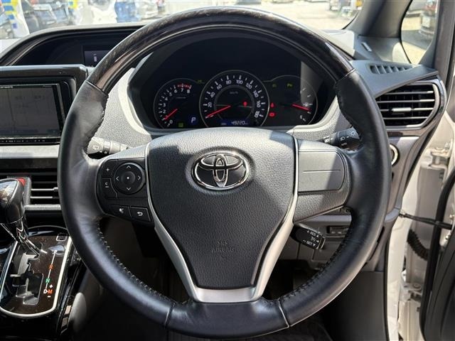 Toyota NOAH 2021 8239415-21