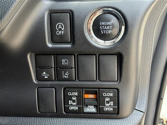 Toyota NOAH 2021 8239415-3