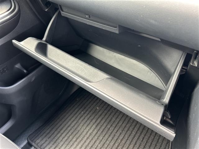 Toyota NOAH 2023 8239425-6