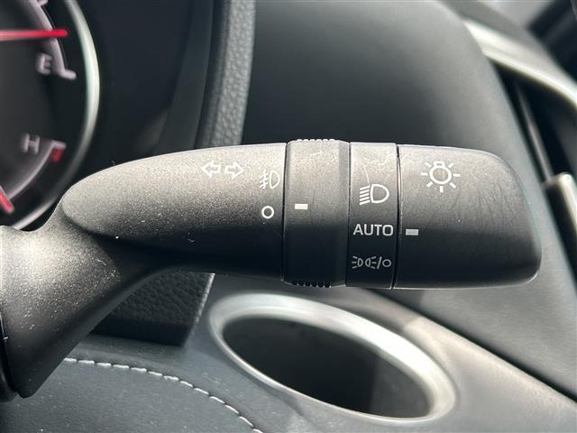 Toyota NOAH 2023 8239425-8
