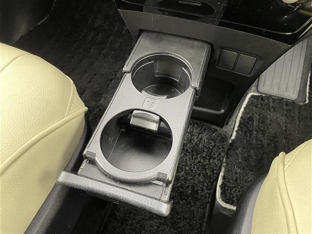 Toyota NOAH 2020 8239426-4