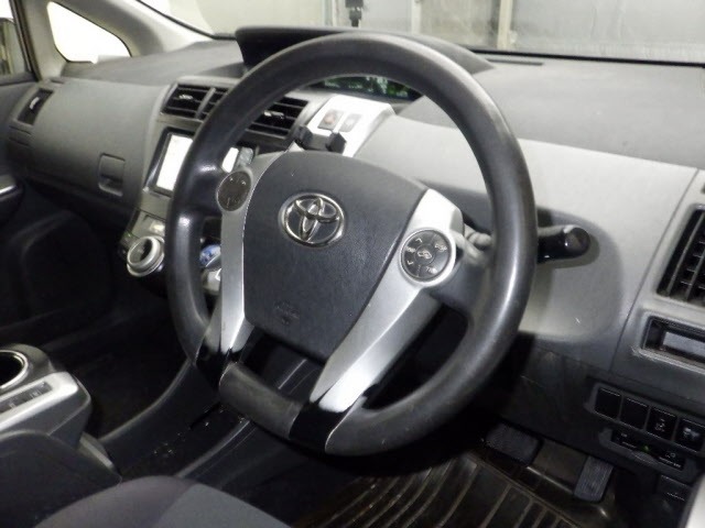 Toyota PRIUS 2012 8243486-3