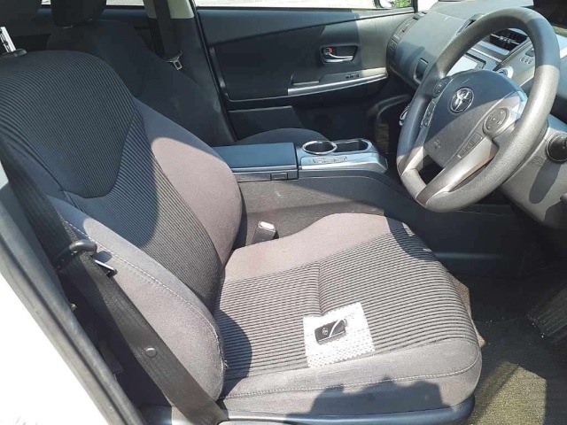 Toyota PRIUS 2016 8243493-8