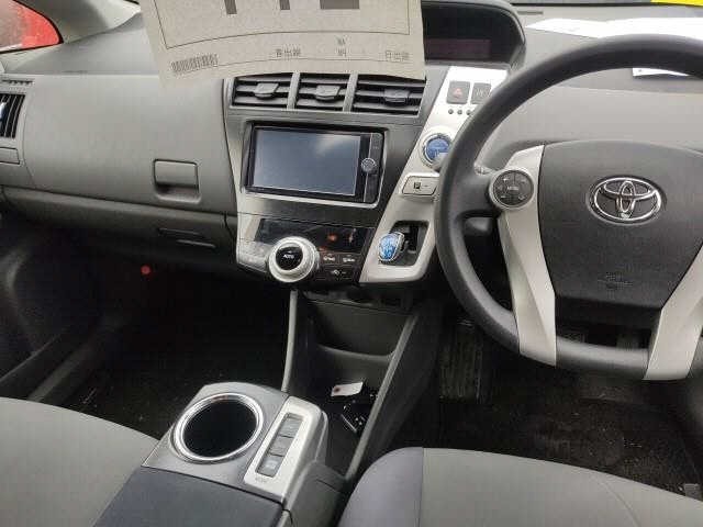 Toyota PRIUS 2013 8243504-6