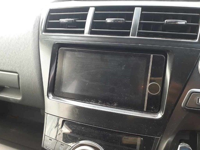 Toyota PRIUS 2014 8243514-12