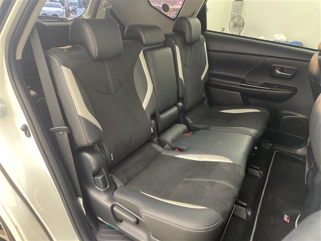 Toyota PRIUS 2019 8243704-11