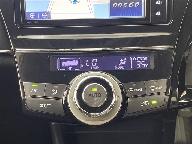 Toyota PRIUS 2019 8243704-18