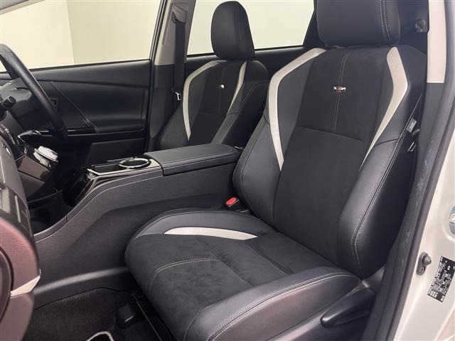 Toyota PRIUS 2019 8243704-8