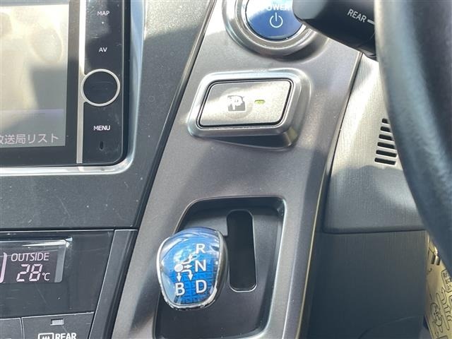 Toyota PRIUS 2014 8243714-1