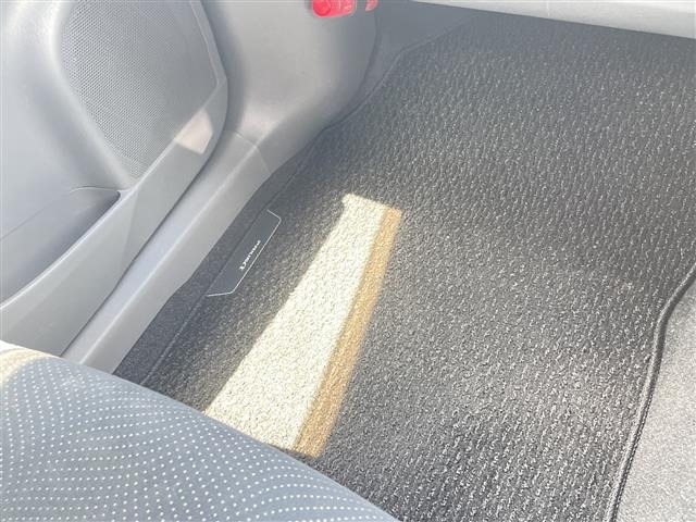 Toyota PRIUS 2014 8243714-4