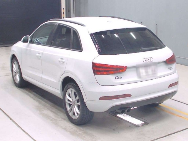 Audi Q3 2013 8243952-6
