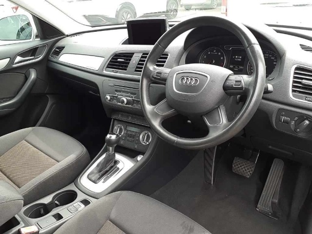 Audi Q3 2013 8243952-7