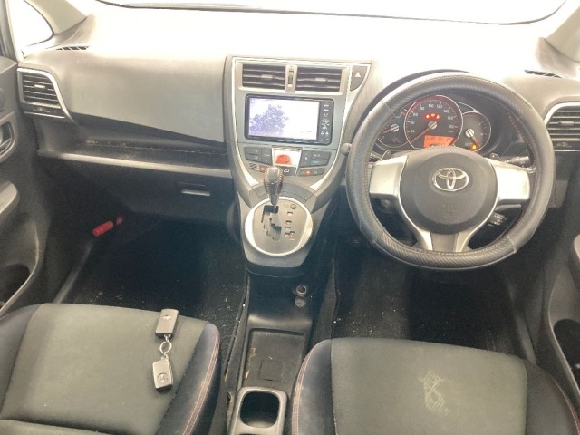 Toyota RACTIS 2011 8243992-3