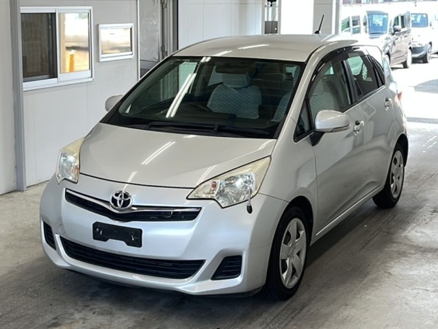 Toyota RACTIS 2012 8243993-0