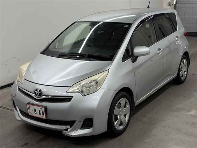 Toyota RACTIS 2013 8243995-4