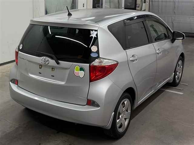 Toyota RACTIS 2013 8243995-5