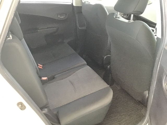 Toyota RACTIS 2013 8243996-6