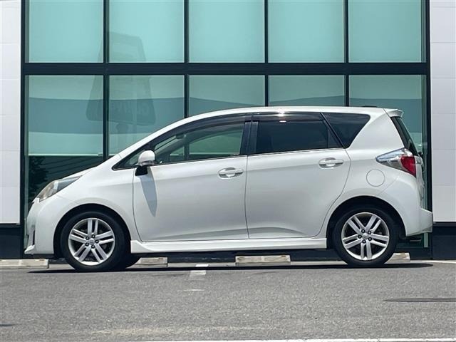 Toyota RACTIS 2012 8243998-11