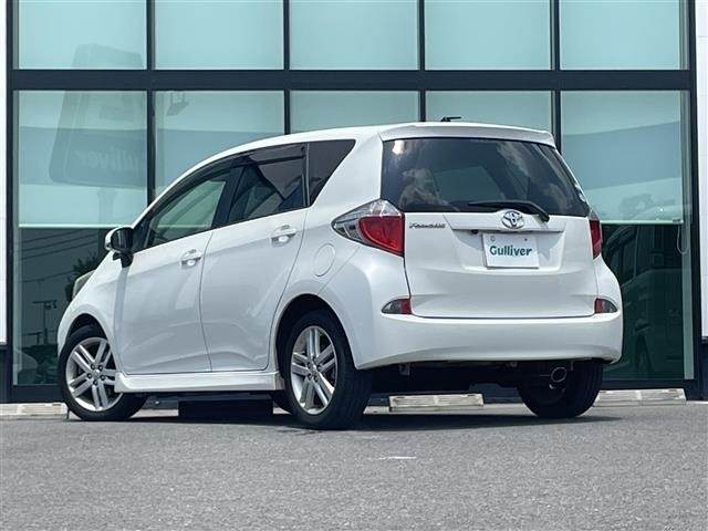 Toyota RACTIS 2012 8243998-13